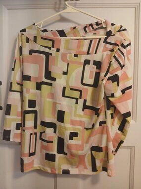 Vol 1 Womens M Shirt